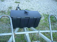 Навесной багажный ящик для прицепа AL-KO с петлями на длинной стороне